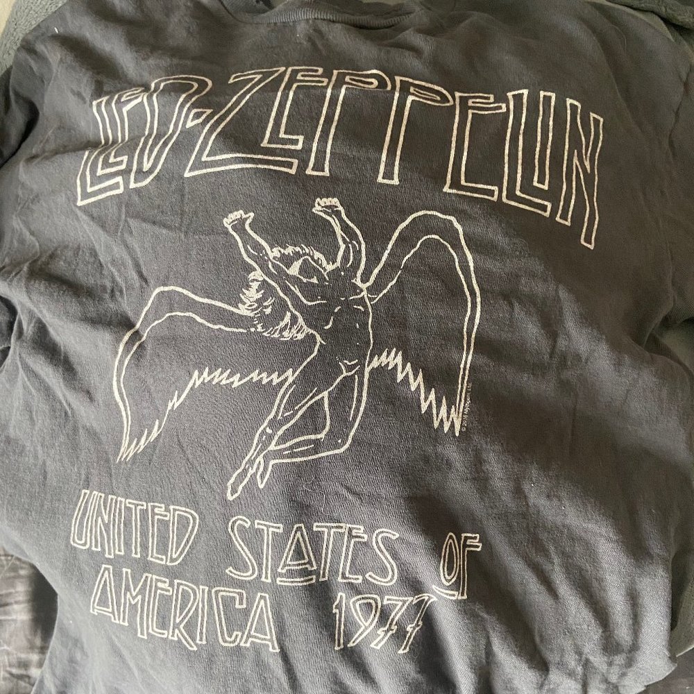 tee